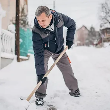 Winterdienst bei Schneefall